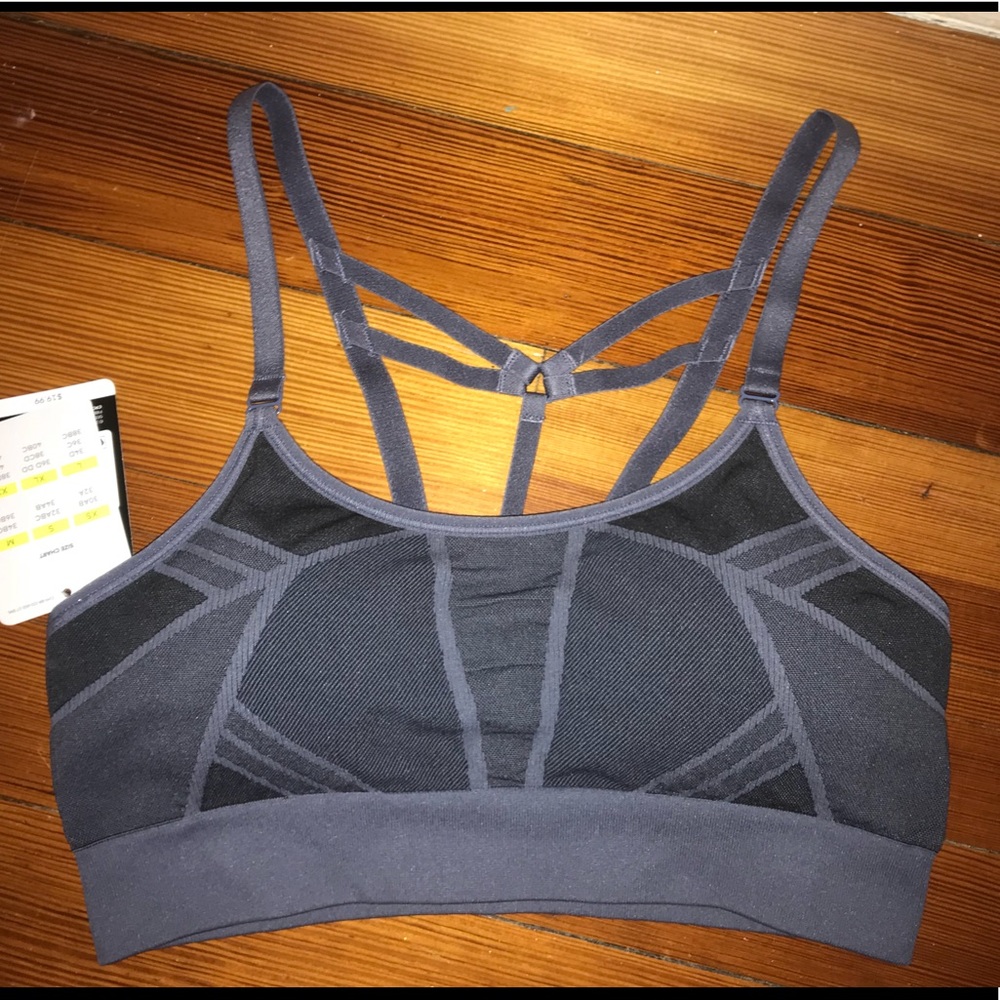 sports bra